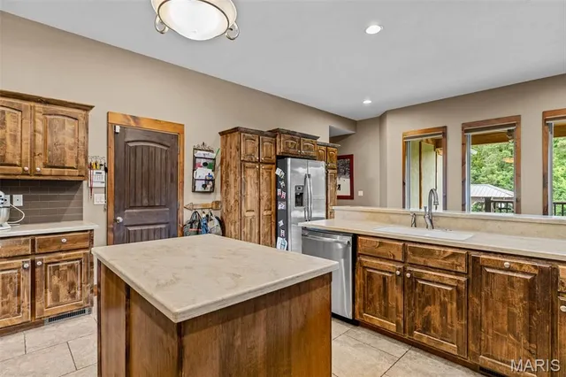 $798,000 | 4510 M- Highway, Macomb, MO 65702