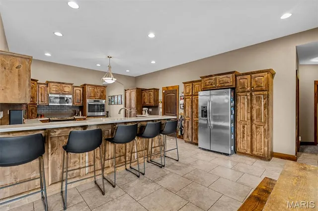 $798,000 | 4510 M- Highway, Macomb, MO 65702