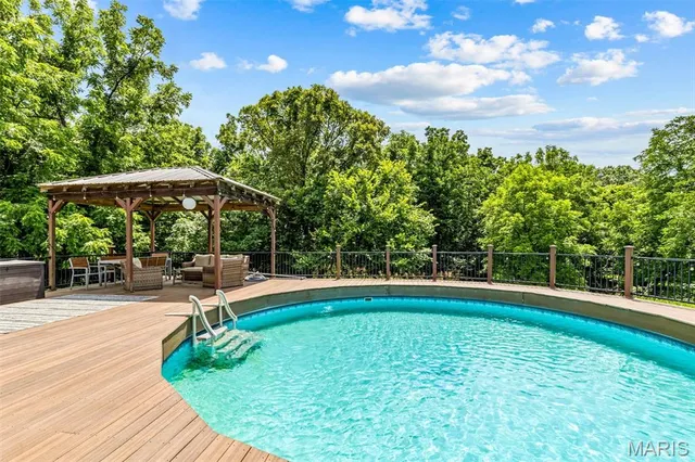 $798,000 | 4510 M- Highway, Macomb, MO 65702