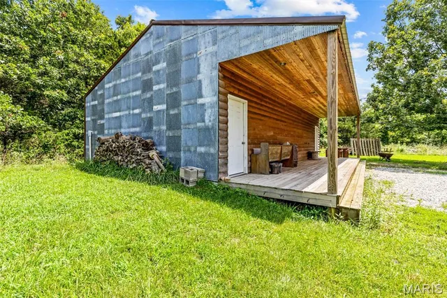 $798,000 | 4510 M- Highway, Macomb, MO 65702