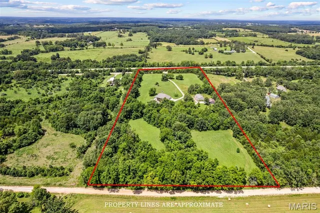 $798,000 | 4510 M- Highway, Macomb, MO 65702