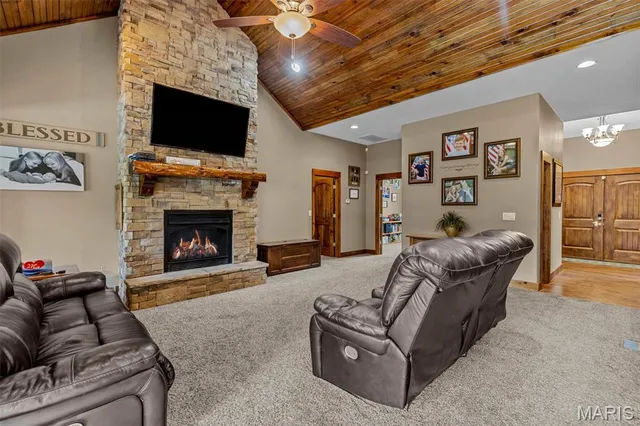 $798,000 | 4510 M- Highway, Macomb, MO 65702