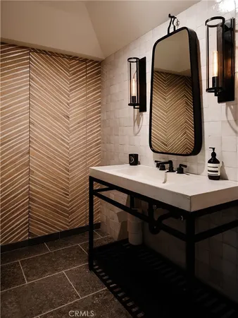 $45,000 | 901 Pacific Avenue, Manhattan Beach, CA 90266