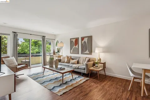 $445,000 | 651 Oakland Avenue, Unit 1F, Oakland, CA 94611