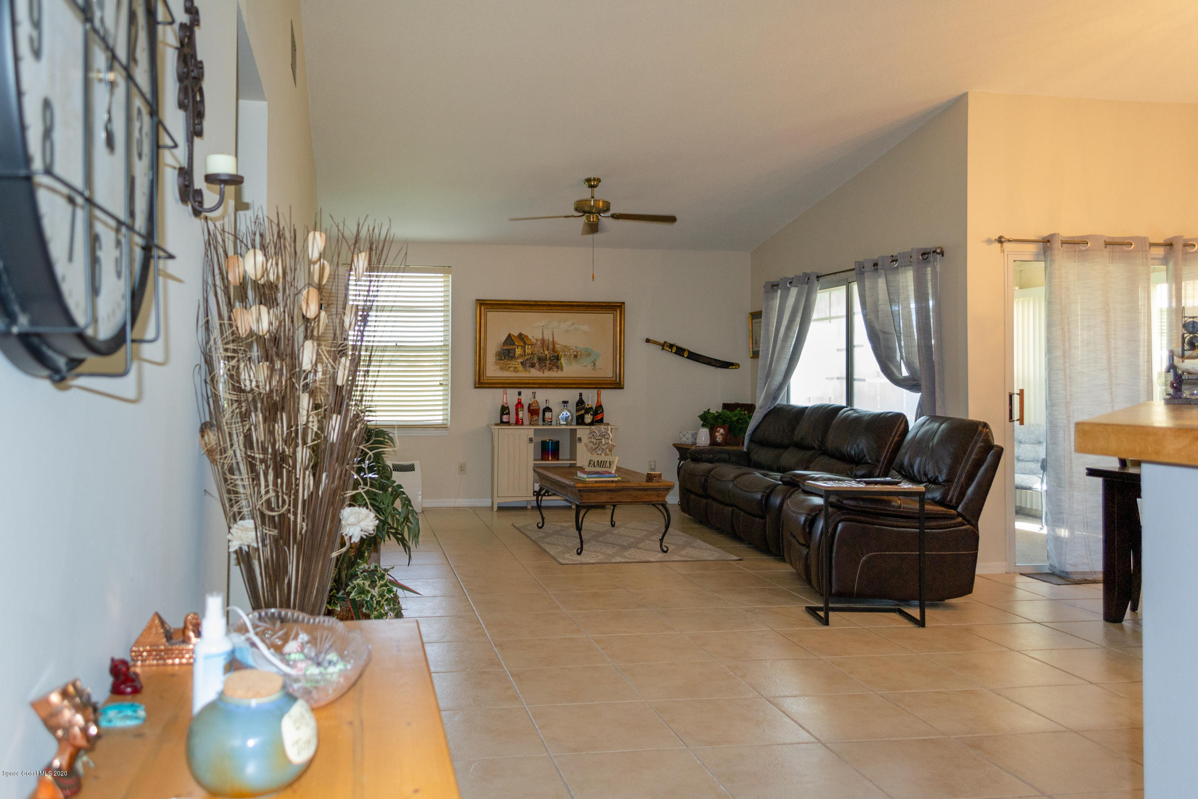 708 Green Valley Lane Melbourne, FL 32940 - Photo 4 of 44 708GreenValleyLane-47