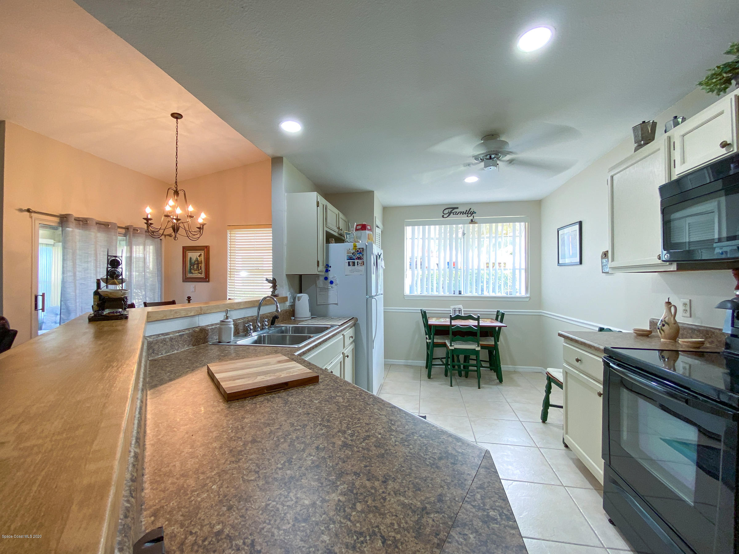 708 Green Valley Lane Melbourne, FL 32940 - Photo 7 of 44 708GreenValleyLane-16