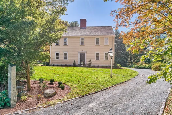 $1,450,000 | 139 Walpole Street, Dover, MA 02030