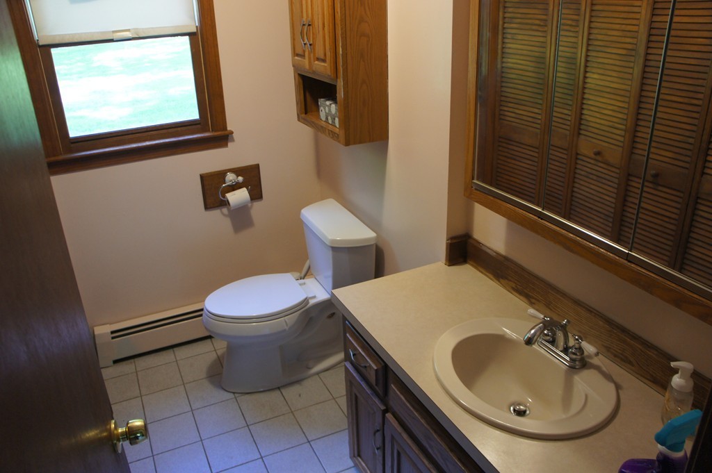 154 Ruby Road Dracut, MA 01826 - Photo 10 of 26 Gallery Image 10