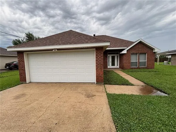 $1,600 | 231 Historic Main Street, Garyville, LA 70051