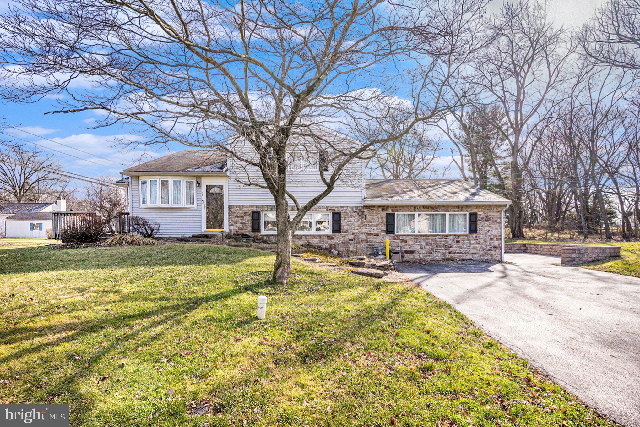 Welcome to 34 Miami Road Jeffersonville