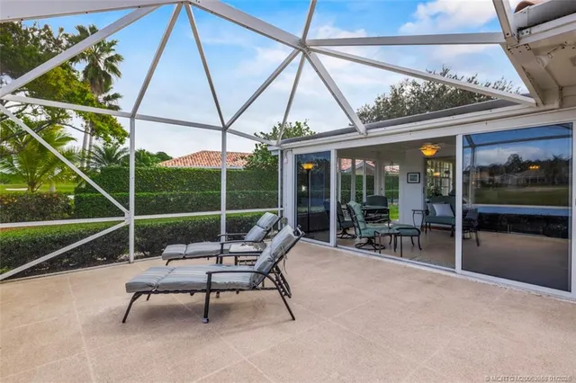 $445,000 | 8248 Southeast Double Tree Drive, Hobe Sound, FL 33455