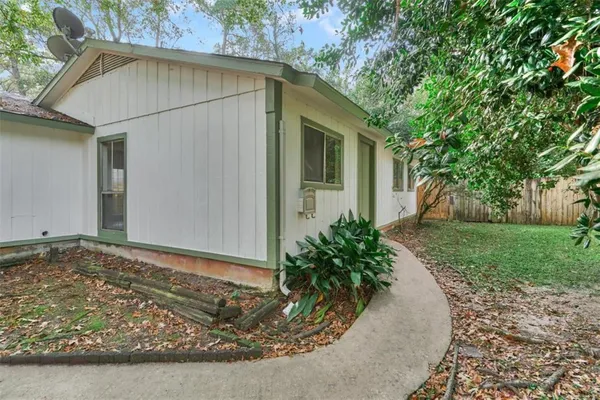 $1,795 | 45 Blue Fox Road, Spring, TX 77380
