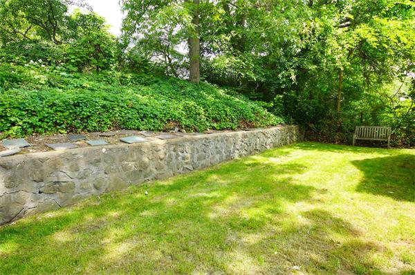 485 Appleton Street Arlington, MA 02476 - Photo 18 of 23 Gallery Image 18
