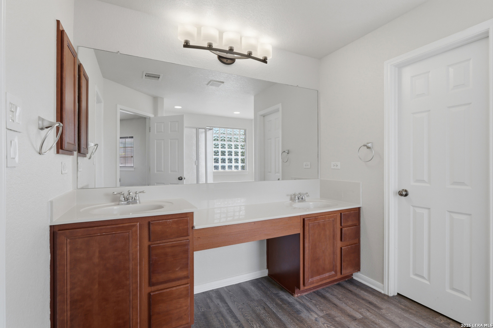 233 Springtree Trail Cibolo, TX 78108 - Photo 8 of 28