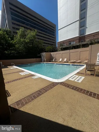 $2,350 | 1301 North Courthouse Road, Unit 805, Arlington, VA 22201