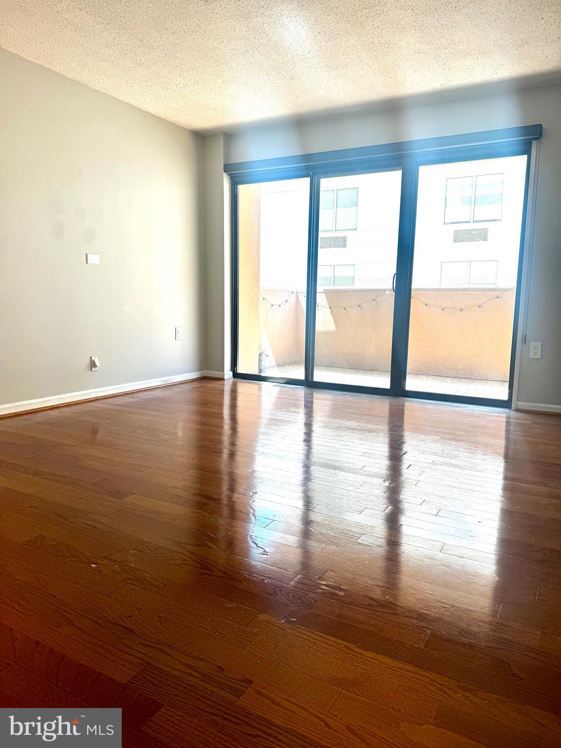 1301 North Courthouse Road, Unit 805 Arlington, VA 22201 - Photo 3 of 17