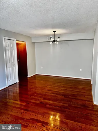 $2,350 | 1301 North Courthouse Road, Unit 805, Arlington, VA 22201