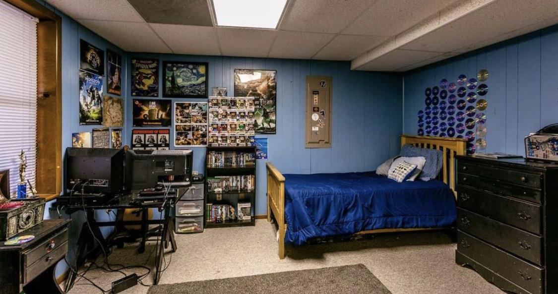 244 Chapel Road Churchville, VA 24421 - Photo 31 of 32 a bed room with a bed and a book shelf