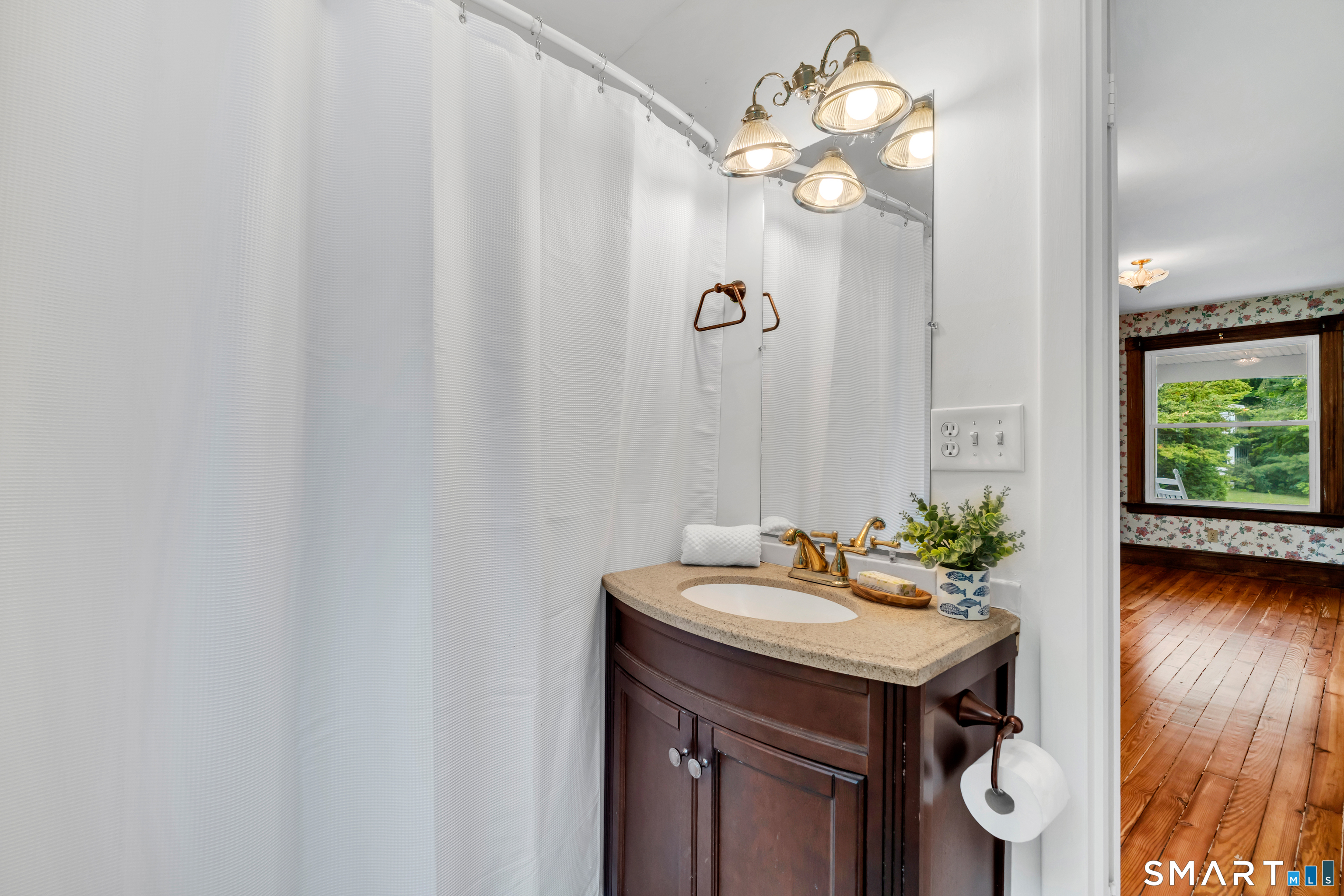 14 Main Street East Hampton, CT 06424 - Photo 19 of 39