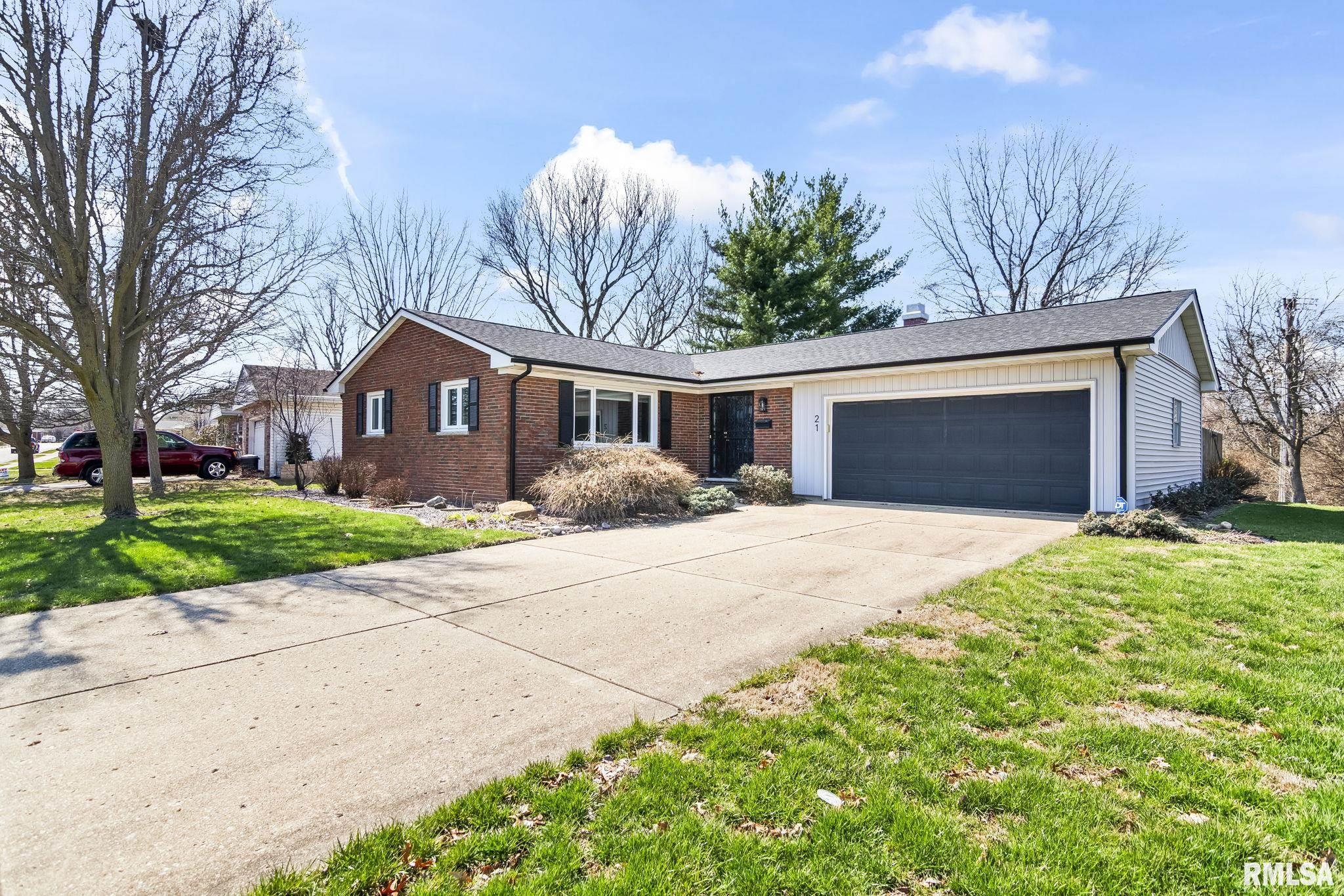 21 Drawbridge Road Springfield, IL 62704 - Photo 2 of 40 Gallery Image 2