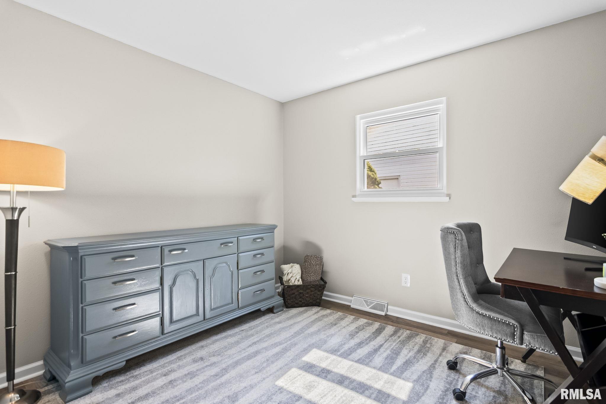 21 Drawbridge Road Springfield, IL 62704 - Photo 25 of 40 Gallery Image 25