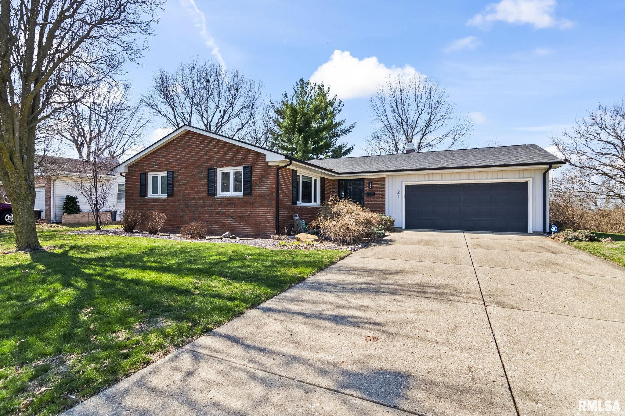 21 Drawbridge Road Springfield, IL 62704 - Photo 3 of 40 Gallery Image 3