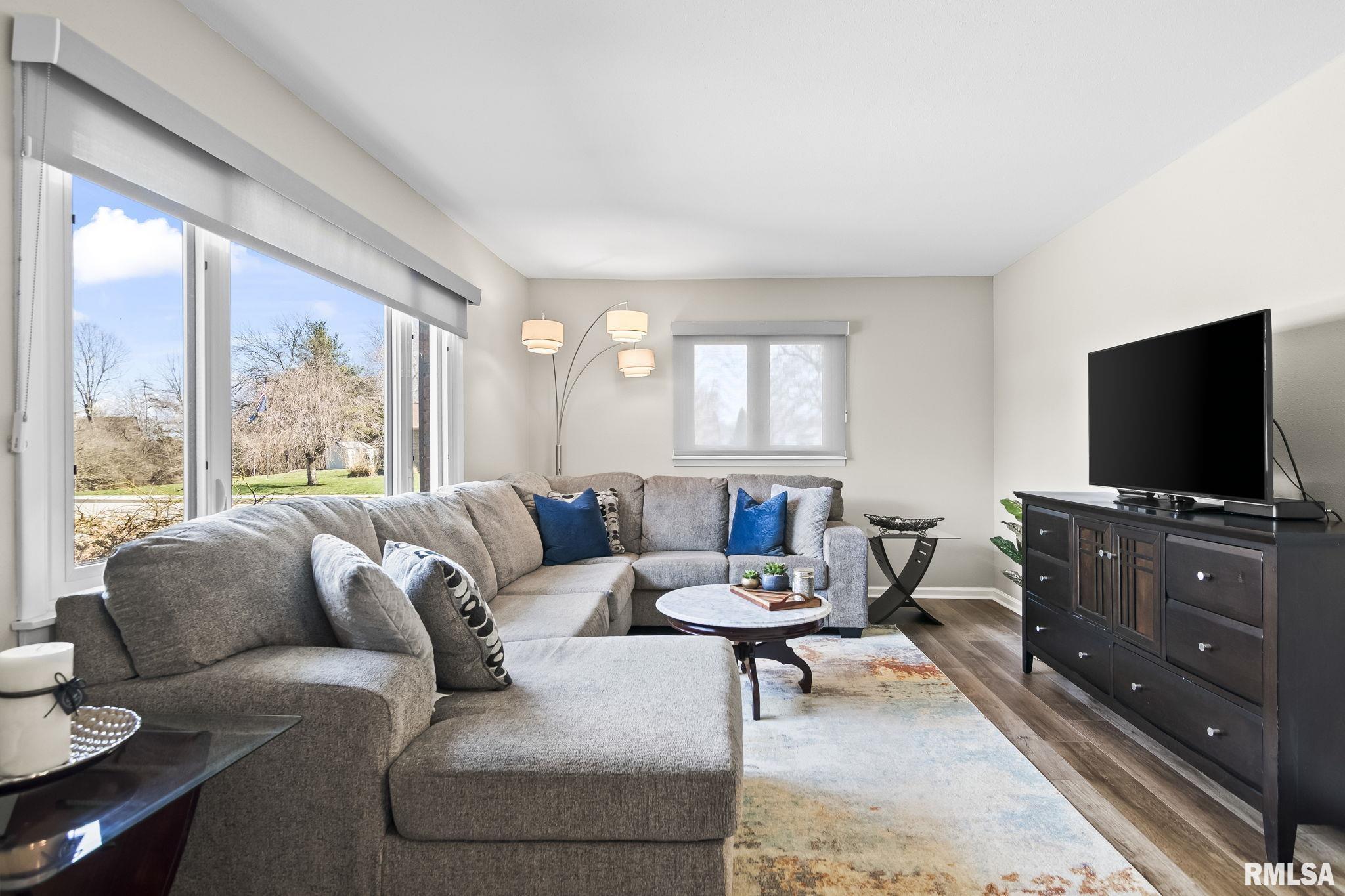 21 Drawbridge Road Springfield, IL 62704 - Photo 6 of 40 Gallery Image 6