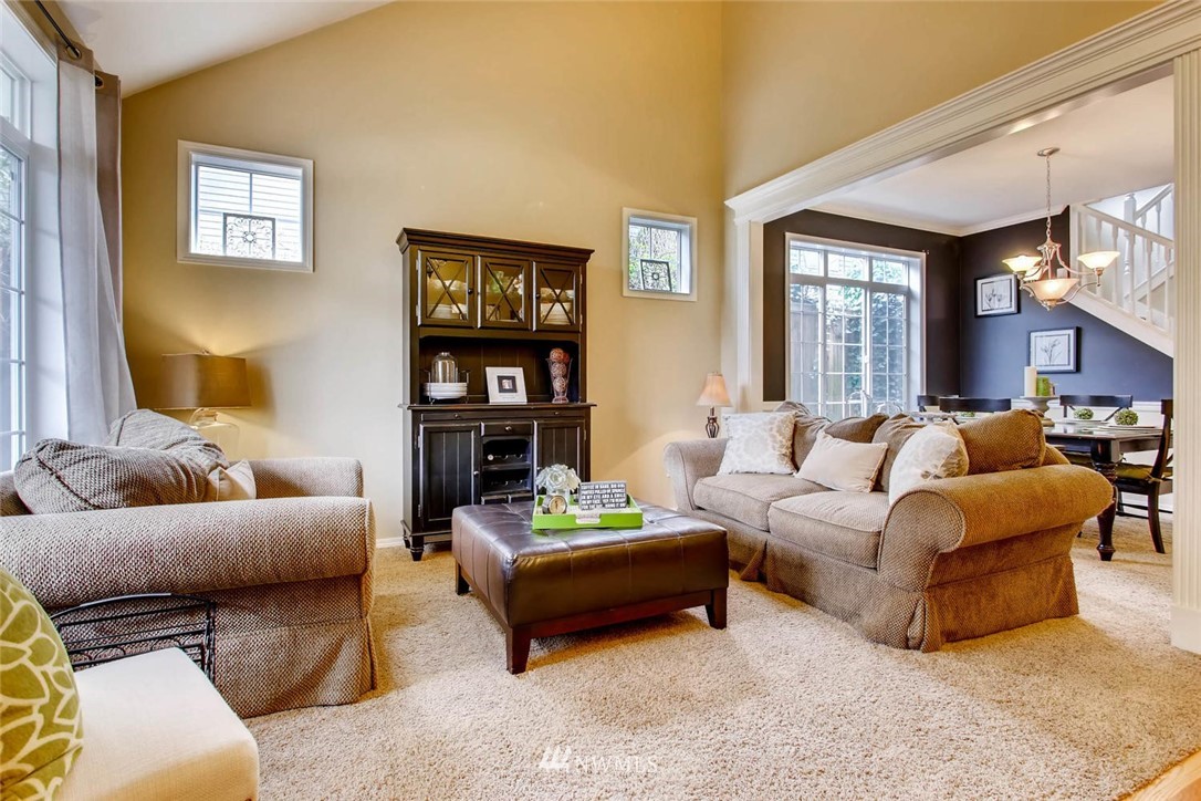 18603 33rd Avenue Southeast Bothell, WA 98012 - Photo 4 of 24