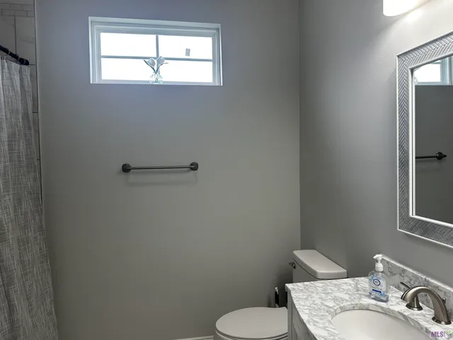 $1,950 | 7054 Mickens Road, Baton Rouge, LA 70811