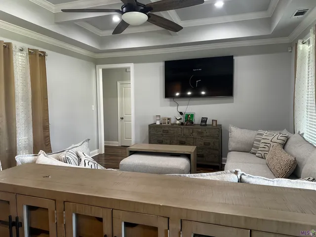 $1,950 | 7054 Mickens Road, Baton Rouge, LA 70811