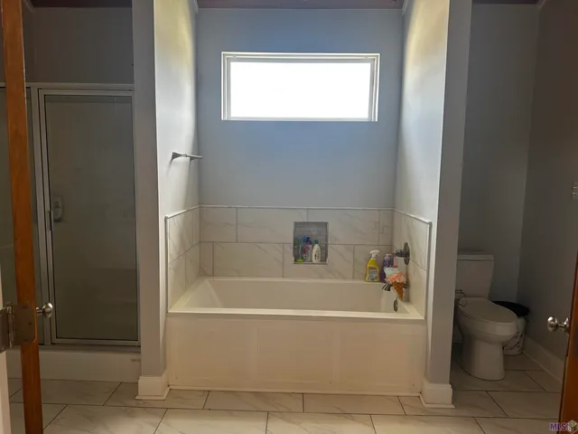 $1,950 | 7054 Mickens Road, Baton Rouge, LA 70811