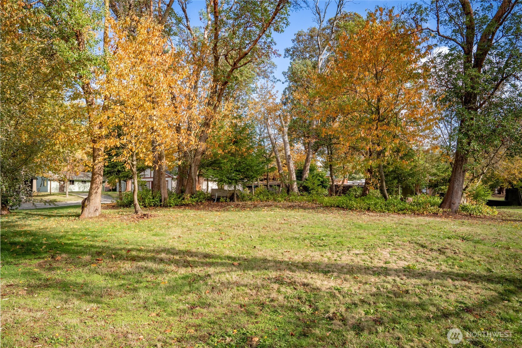 615 Southwest 124th Street Seattle, WA 98146 - Photo 10 of 24