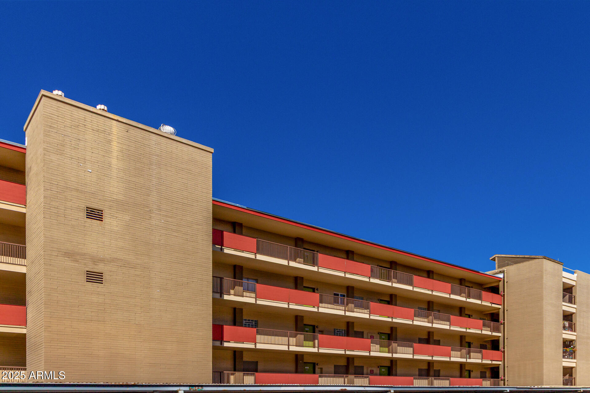 353 East Thomas Road, Unit C101 Phoenix, AZ 85012 - Photo 1 of 30 01 - Thomas