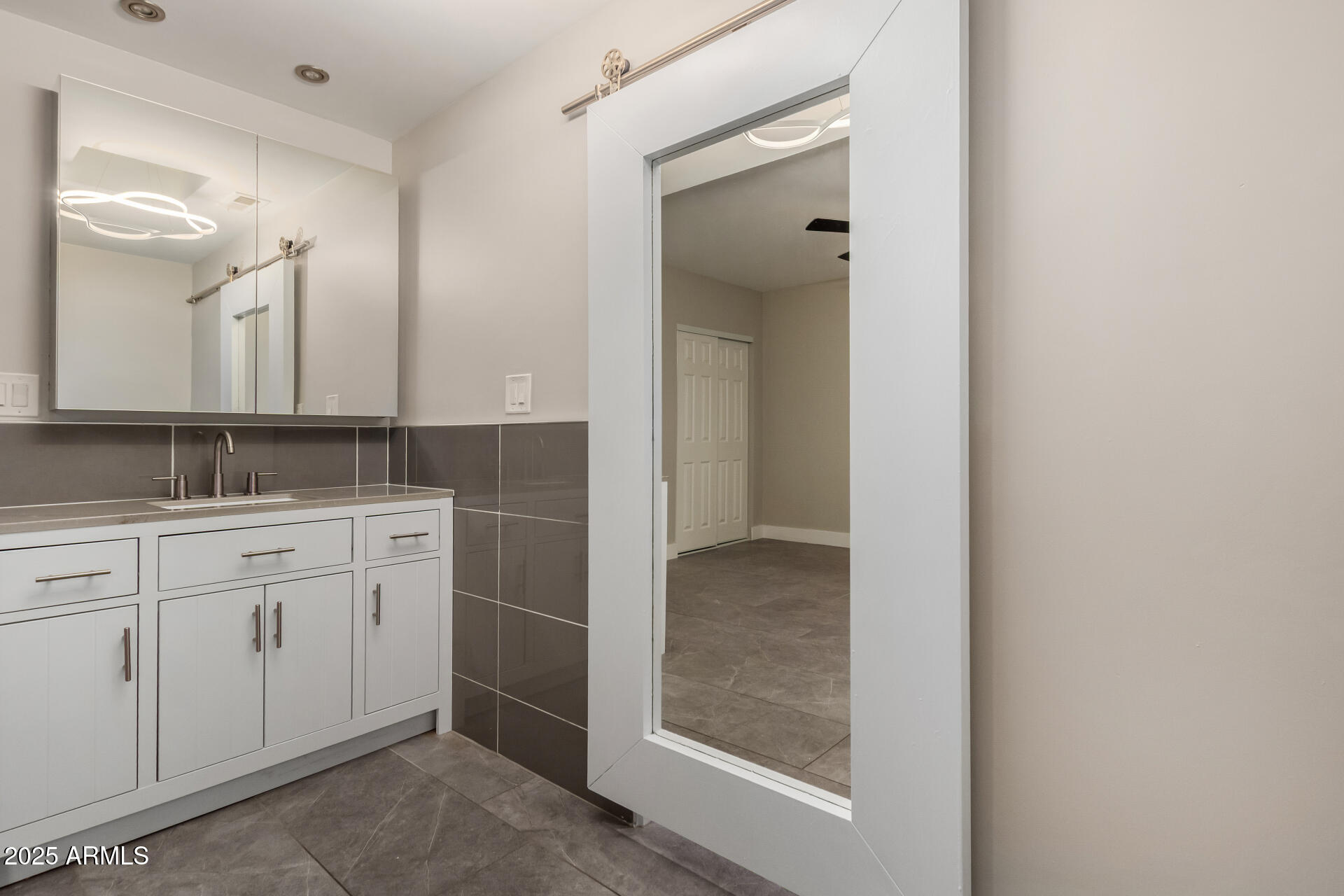 353 East Thomas Road, Unit C101 Phoenix, AZ 85012 - Photo 15 of 30 15 - Thomas