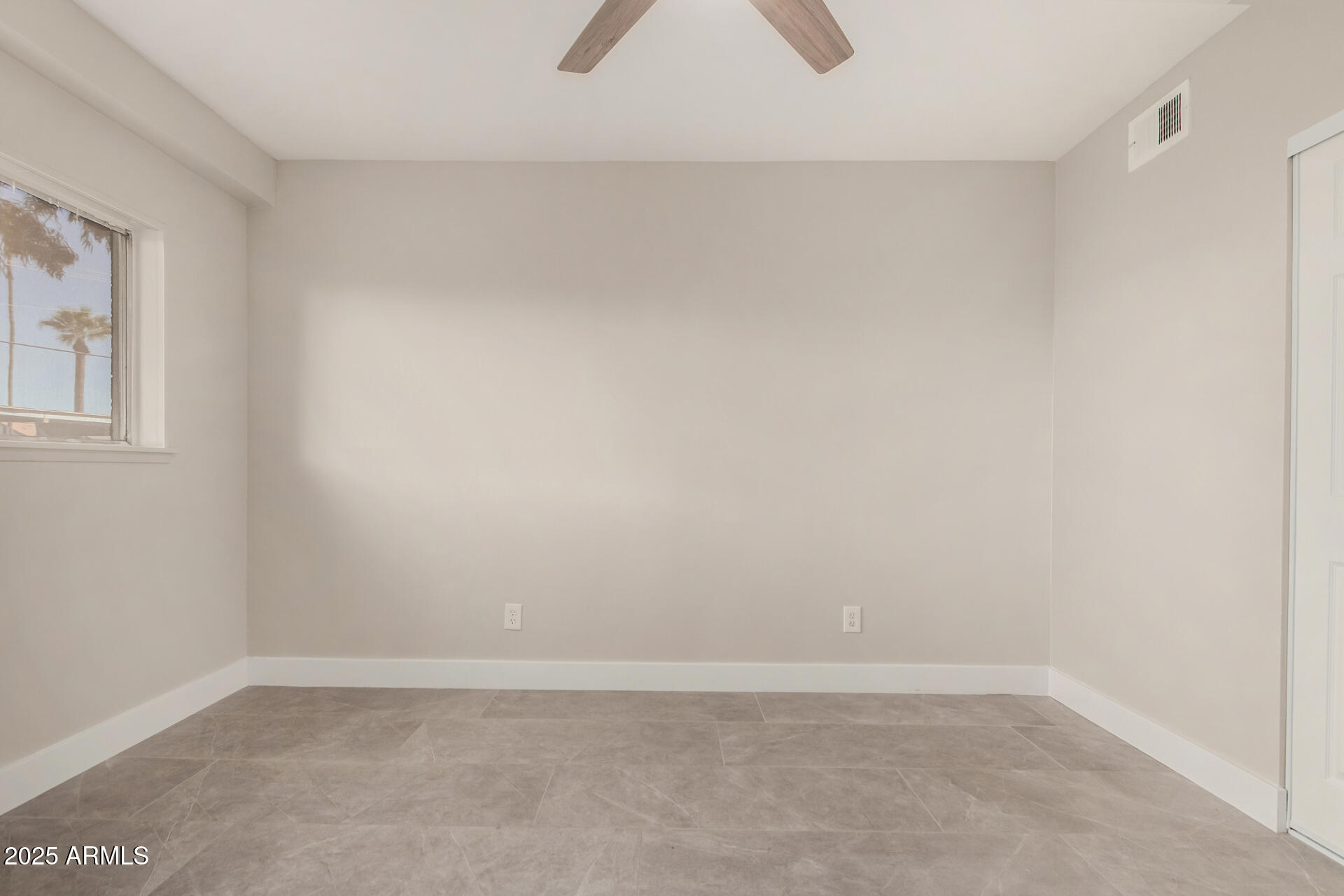 353 East Thomas Road, Unit C101 Phoenix, AZ 85012 - Photo 20 of 30 20 - Thomas