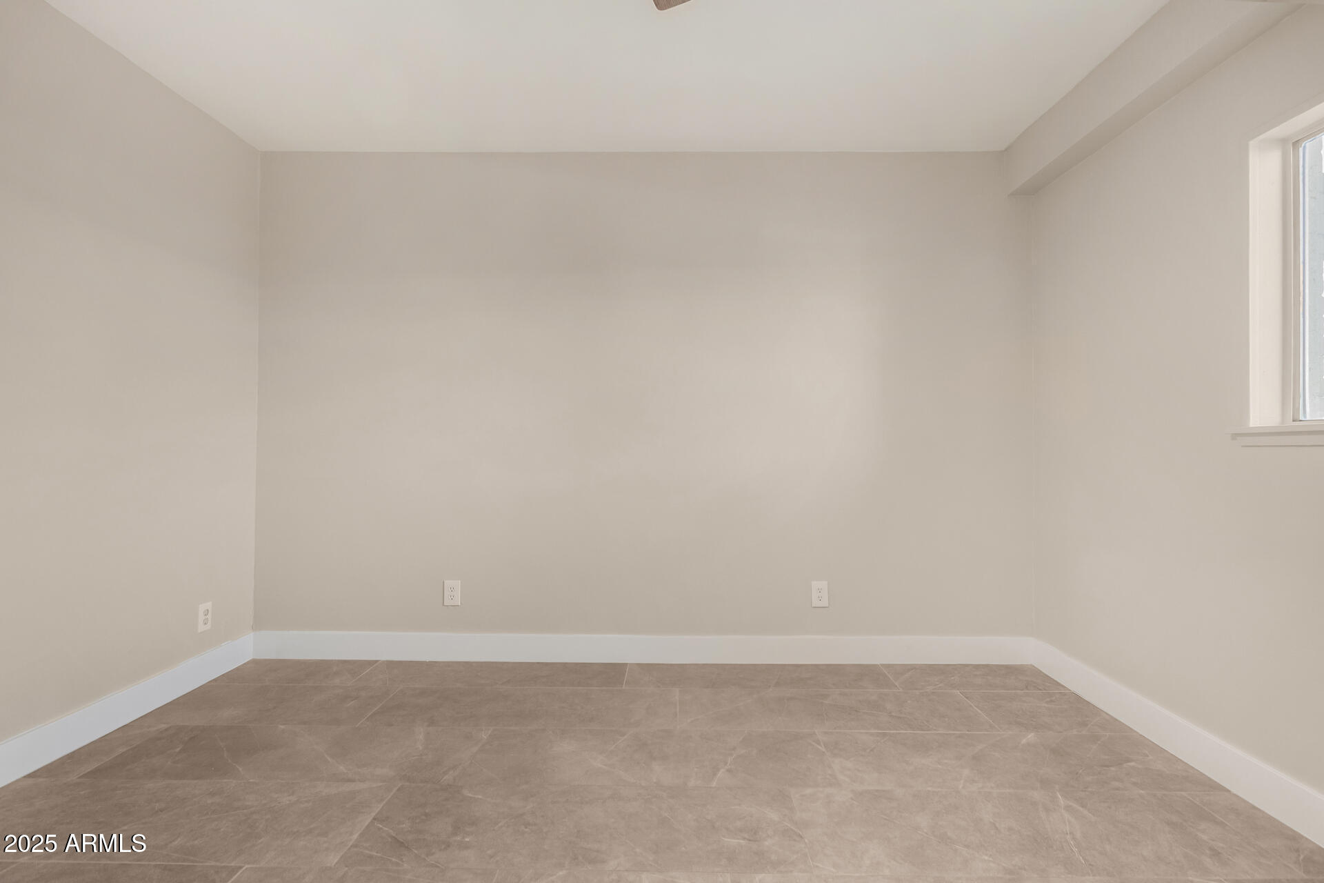 353 East Thomas Road, Unit C101 Phoenix, AZ 85012 - Photo 23 of 30 23 - Thomas