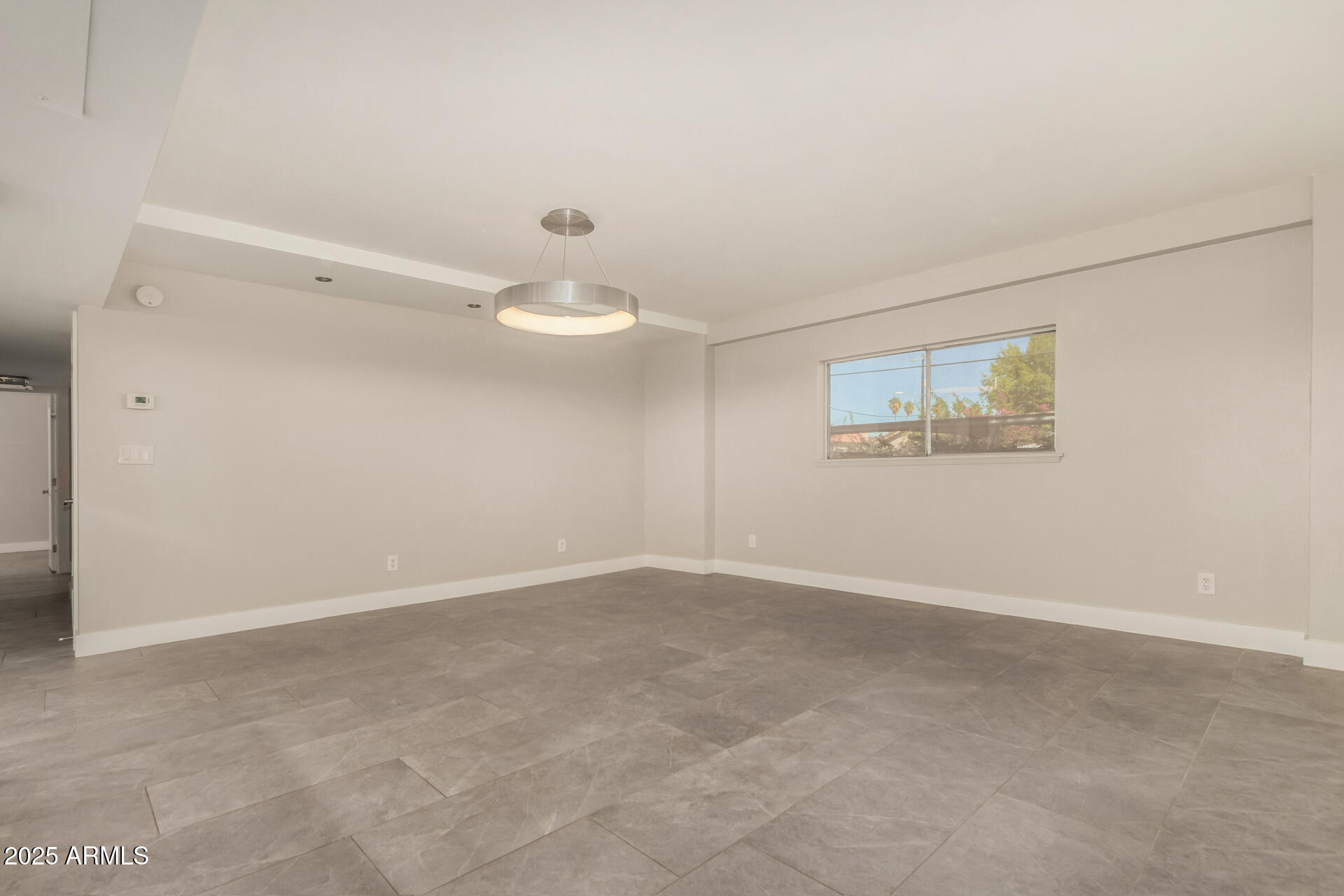 353 East Thomas Road, Unit C101 Phoenix, AZ 85012 - Photo 6 of 30 06 - Thomas