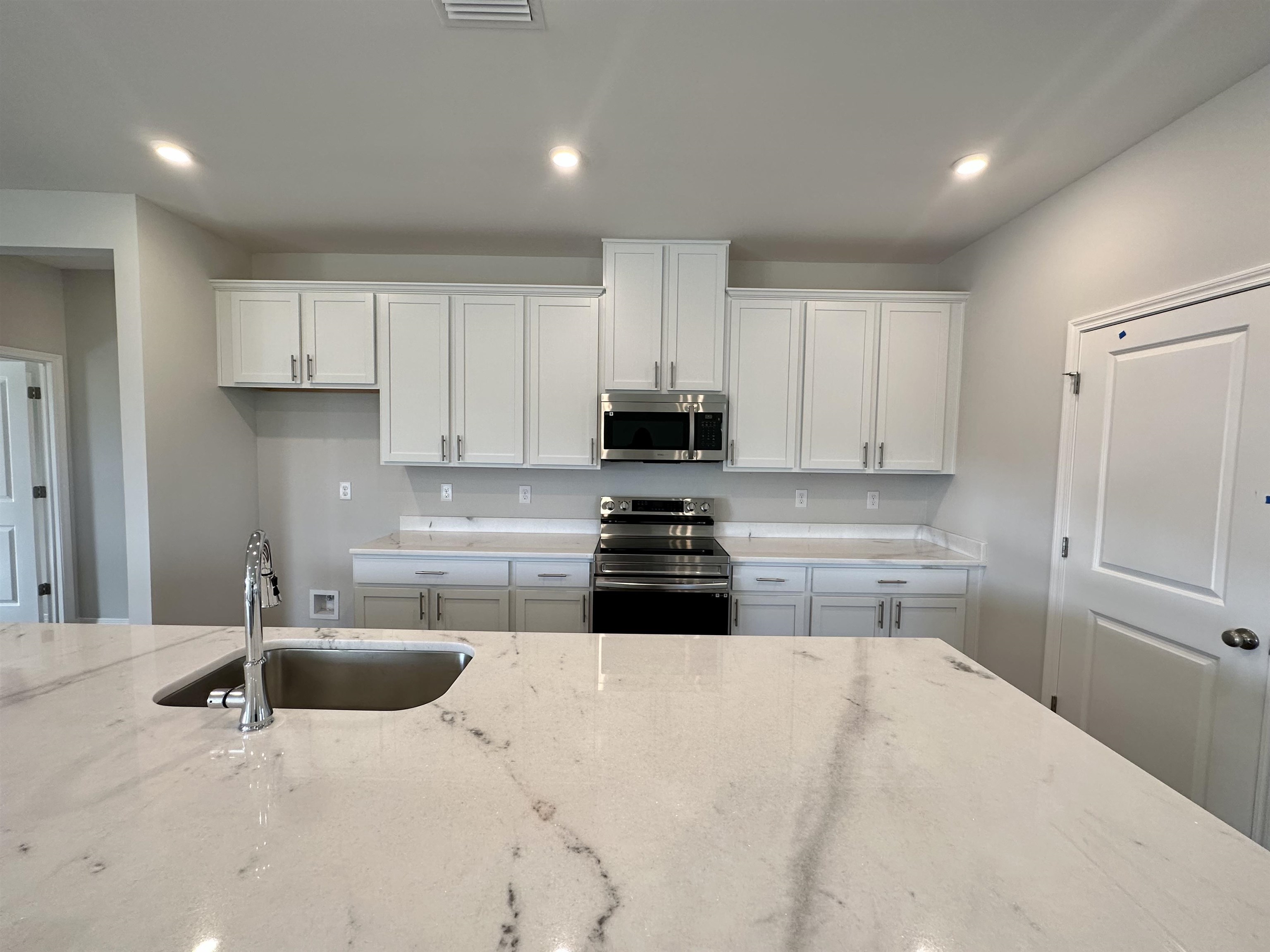 26383 Cabinet Shop Road Loxley, AL 36551 - Photo 4 of 19 Kitchen