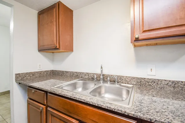 a close view of sink and tap