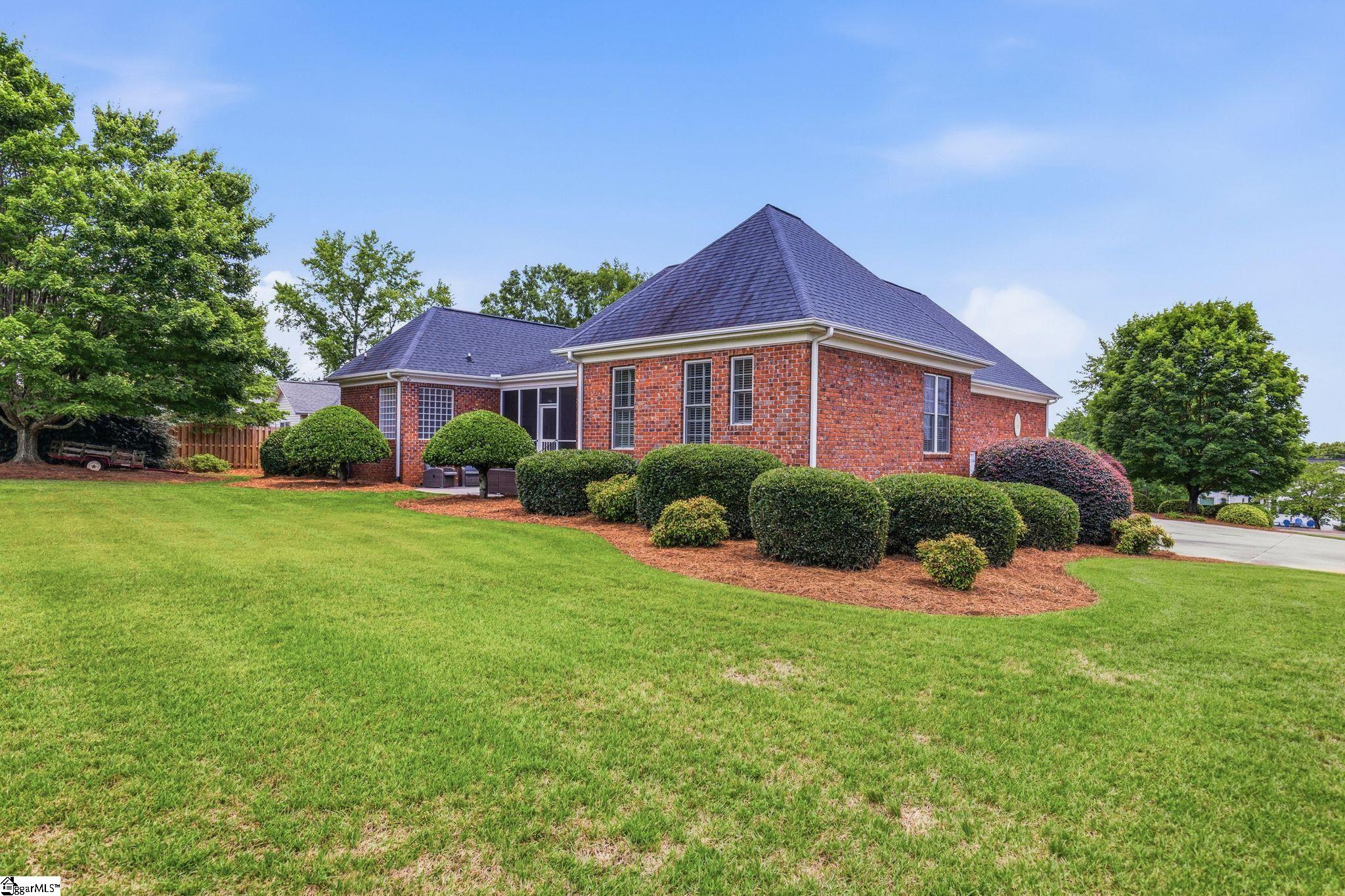 102 Club Ridge Drive Pickens, SC 29671 - Photo 4 of 50
