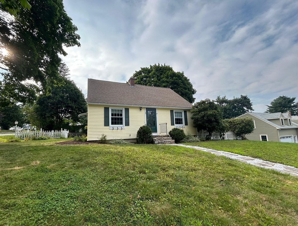 20 Summerhill Road Auburn, MA 01501 - Photo 2 of 25 Gallery Image 2