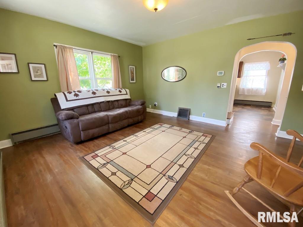 428 Kern Street Springfield, IL 62703 - Photo 4 of 35 Gallery Image 4