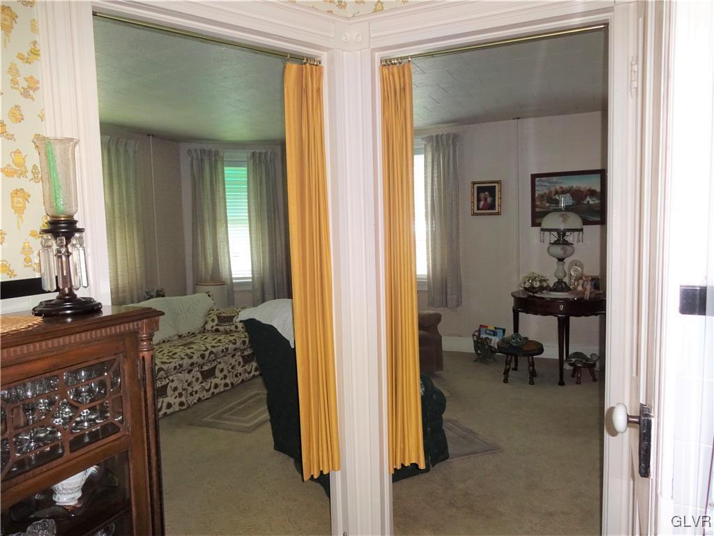 127 Johnsonville Road Bangor, PA 18013 - Photo 19 of 50 Enter into the living room