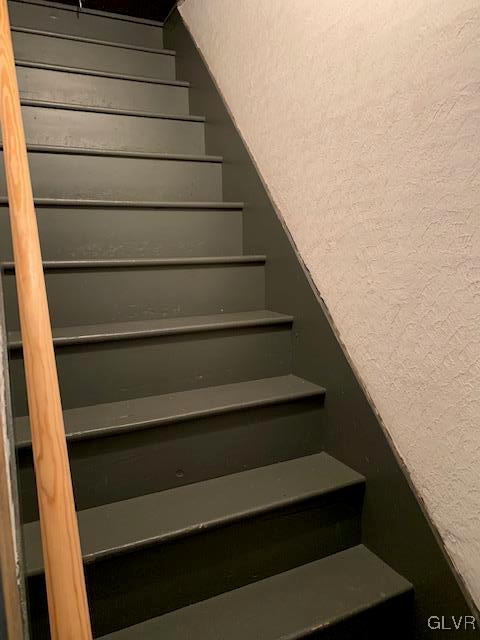 127 Johnsonville Road Bangor, PA 18013 - Photo 29 of 50 Walk-up to the attic