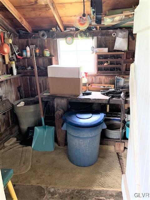 127 Johnsonville Road Bangor, PA 18013 - Photo 43 of 50 A side room and a work bench