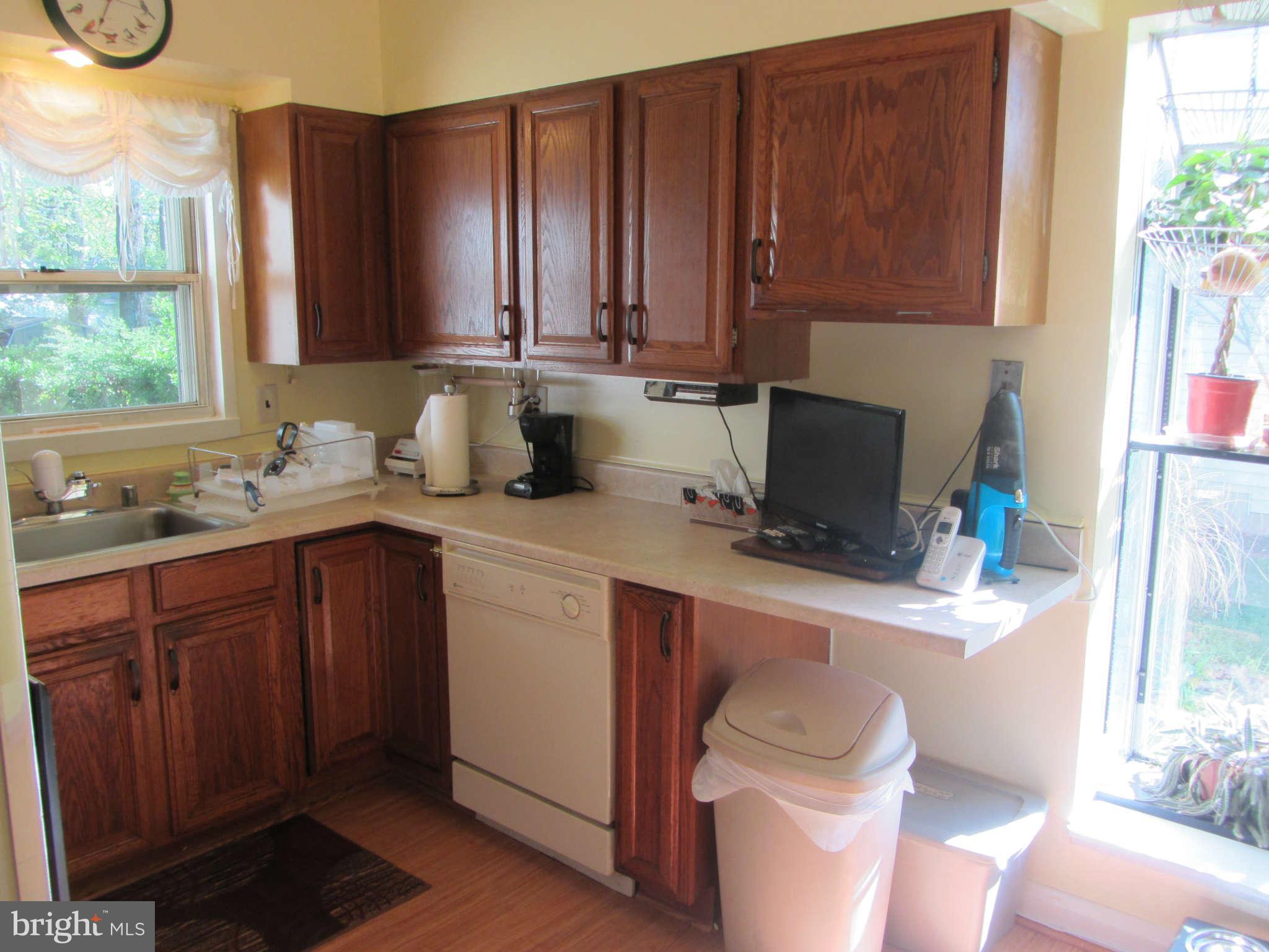 216 Burning Tree Road Lutherville-Timonium, MD 21093 - Photo 11 of 30 Kitchen