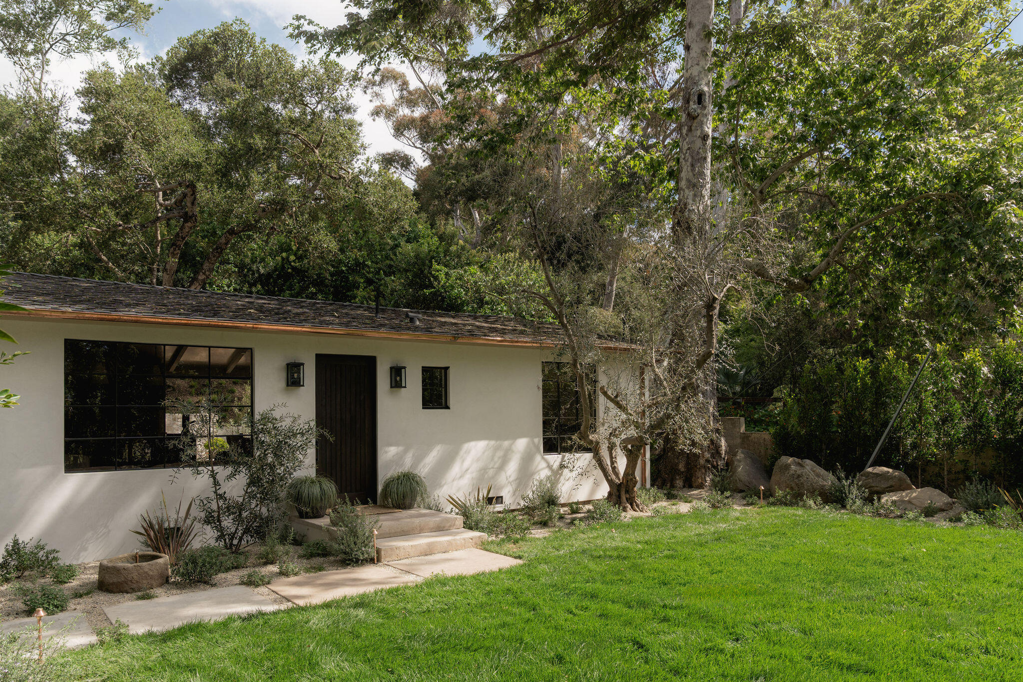 159 Loureyro Road Montecito, CA 93108 - Photo 3 of 21 Expansive Grass Lawn