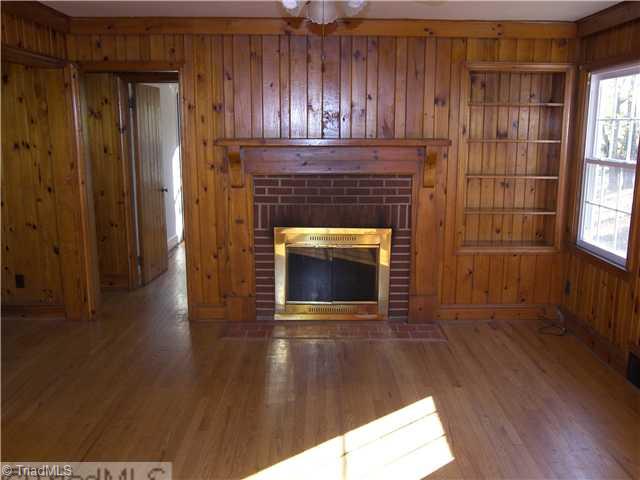 3371 Transou Road Winston-Salem, NC 27040 - Photo 2 of 16 Living Room.