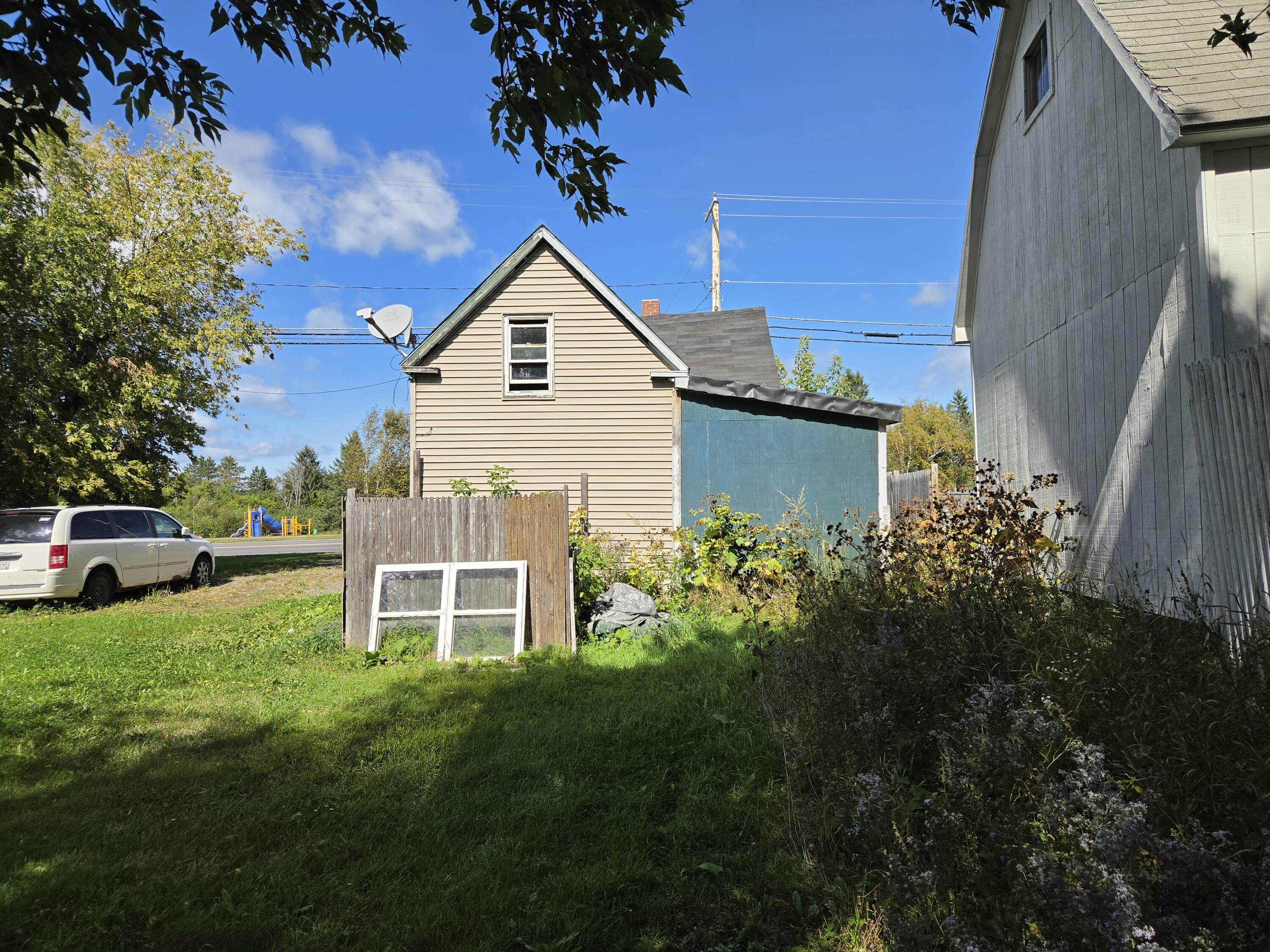 1323 Main Street Washburn, ME 04786 - Photo 6 of 29 2026-09-11 12.40.17