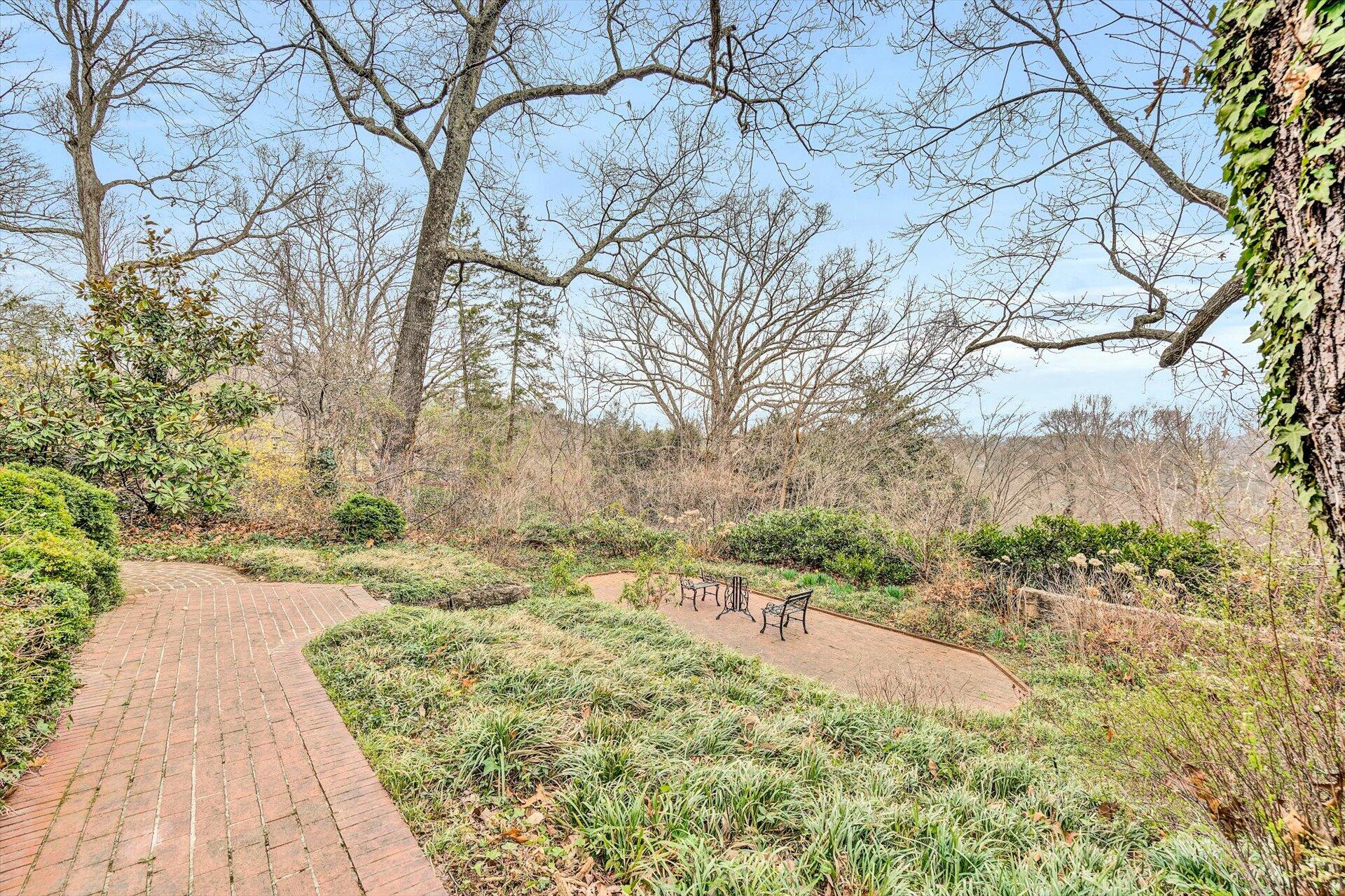 2402 Woodcliff Road Southeast Roanoke, VA 24014 - Photo 42 of 52 43-030720220111